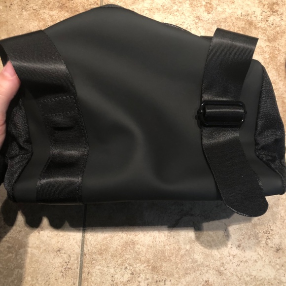 BNWT GymShark mini gym bag - Picture 2 of 9